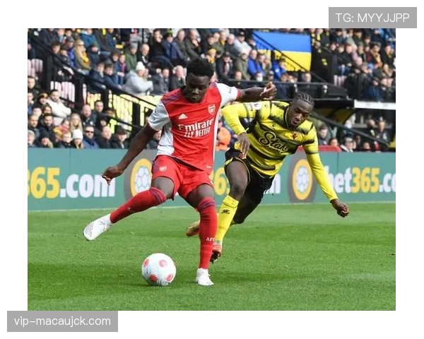 萨卡德比战一传一射 边路突破成转换重要手段